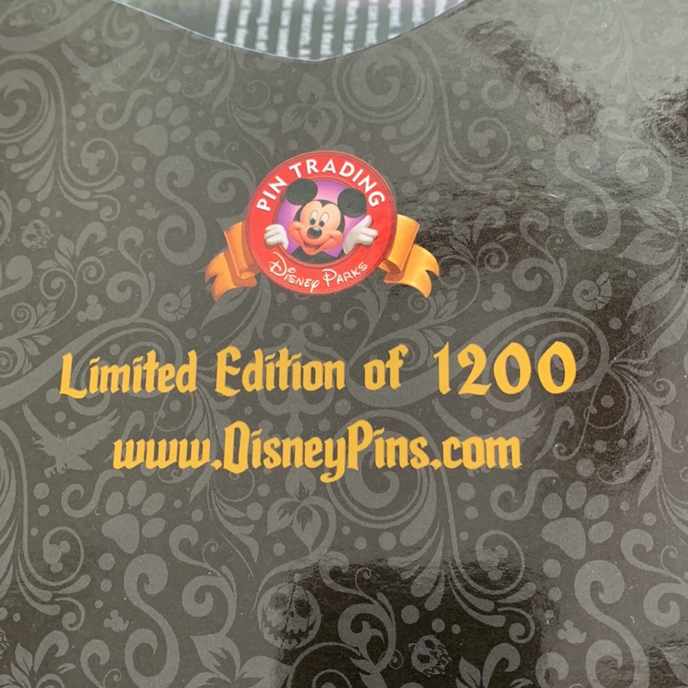 Mickey’s Not So Scary Halloween Party 2016 trading pins set - Picture 6 of 7